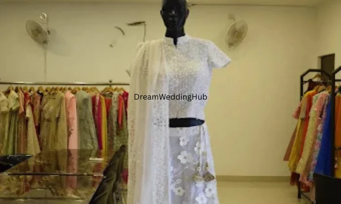 Dress Me 2  best clothing store